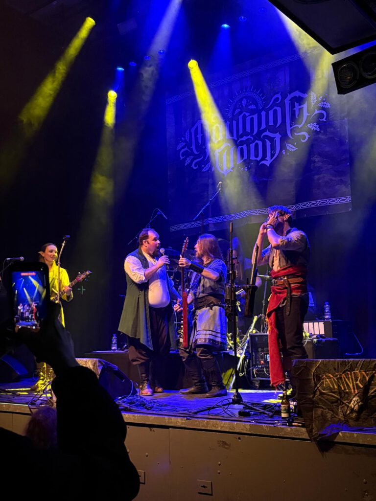 20 years chain of dogs jubileum stage 2